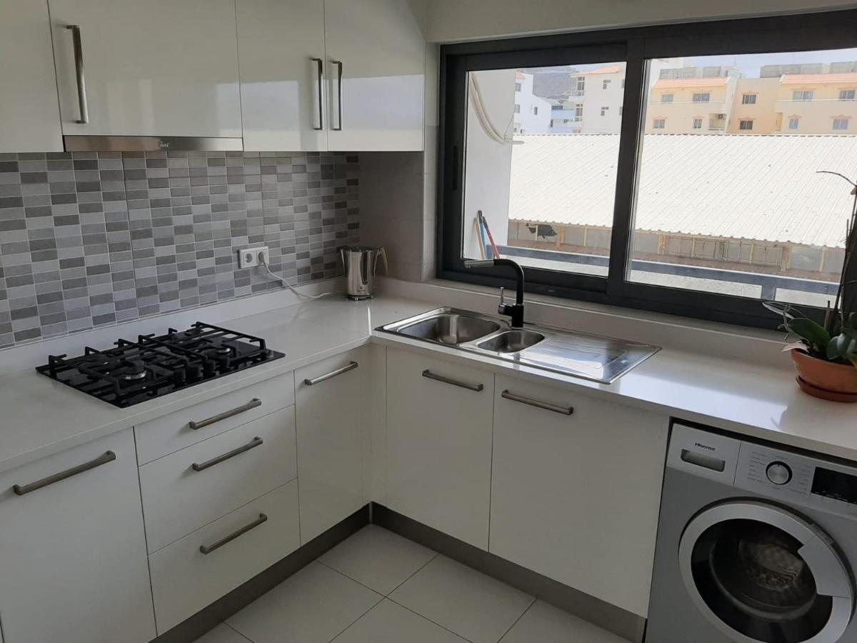 Apartment With Pool In Mindelo Exterior foto